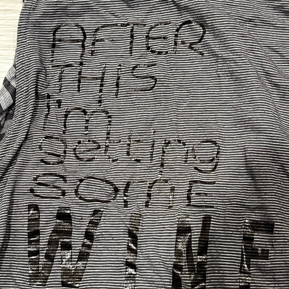 Gray Graphic Tank Top - Picture 2 of 4